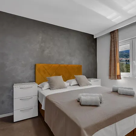 Apartment Ivana *